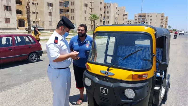 جهاز دمياط الجديدة يصادر 5 تكاتك ومكبرات الصوت بالتعاون مع الشرطة.. بالصور