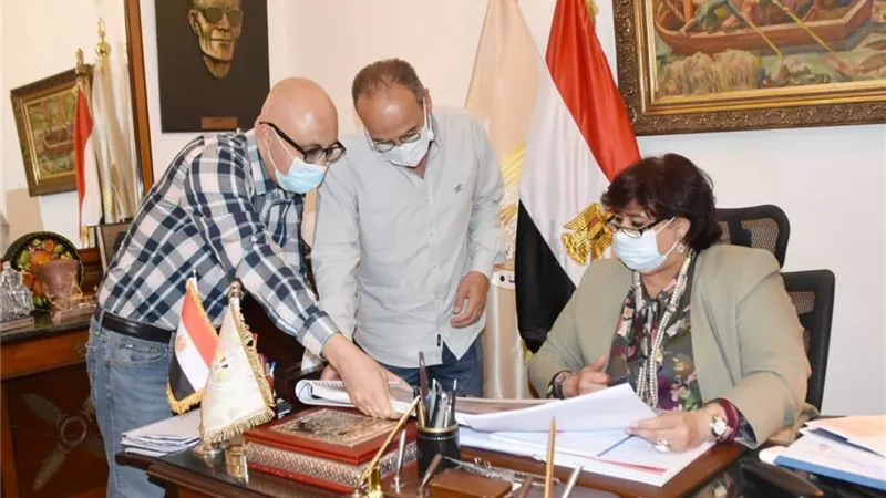 إطلاق مبادرة (ثقافتك كتابك) خلال معرض القاهرة الدولى 52