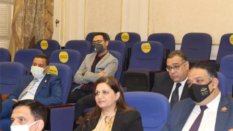 النائبة 