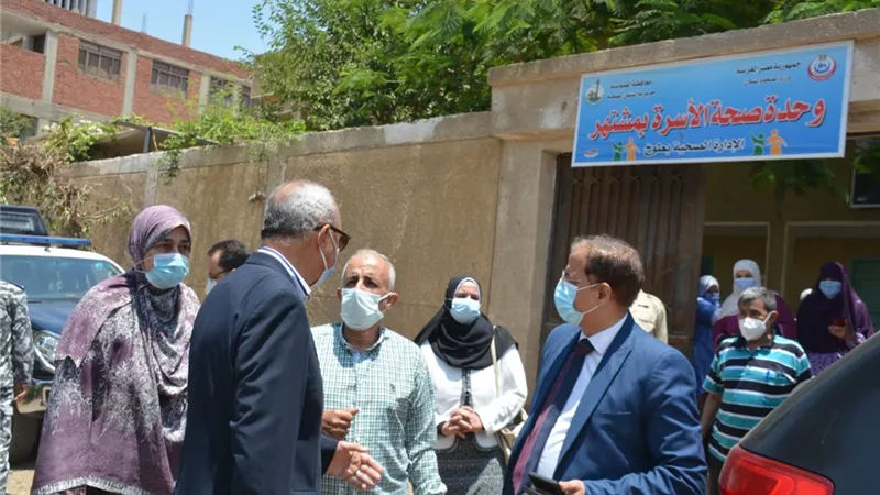 الهجان وعبدالغني يتفقدان مراكز اللقاح لإستقبال المواطنين لتلقي لقاح كورونا بمدينة بنها وطوخ