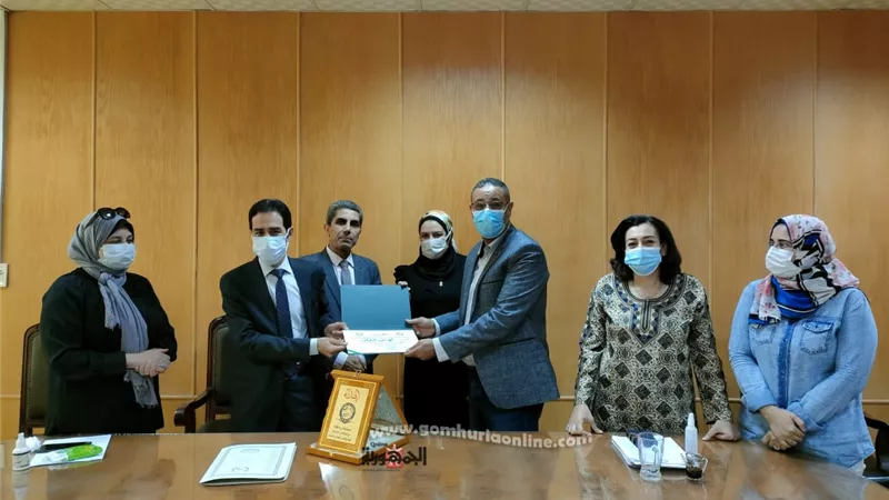 «إعلام بني سويف» تكرم تيتان العالميه لجهودها فى المشاركة المجتمعية