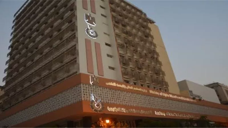 البحث العلمى تستضيف محاضرة بشأن معالجة التحديات البيئية