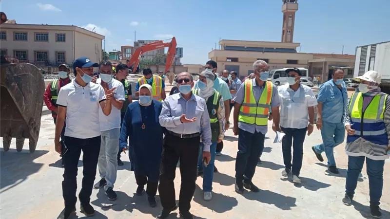 رئيس مياه الاسكندرية يتابع سير الاعمال بمحطات المنشية.. صور