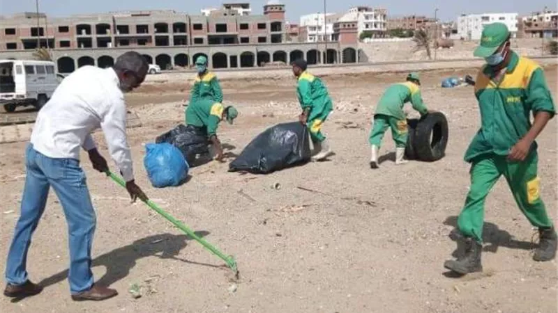 حملة نظافة تحت شعار استعادة النظام البيئى بمرسى علم جنوب البحرالأحمر