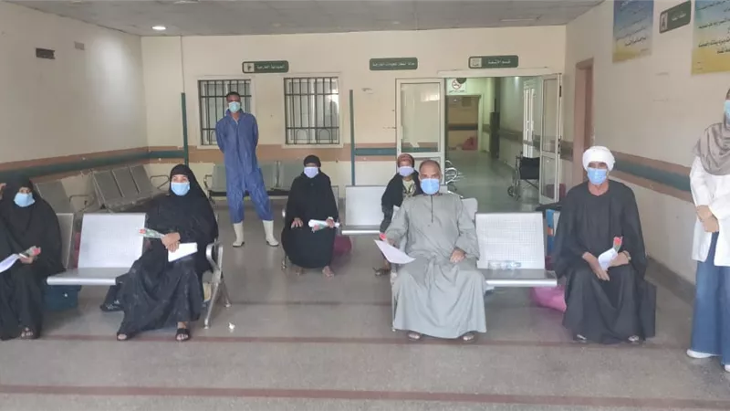 خروج 6حالات كورونا من مستشفى قفط التعليمى بقنا