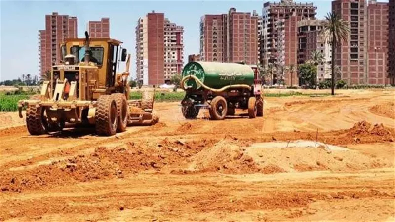 بدء تنفيذ أعمال المرحلة الثانية لرصف ورفع كفاءة الطريق الدائري الجديد بخليج الرملية بالزقازيق