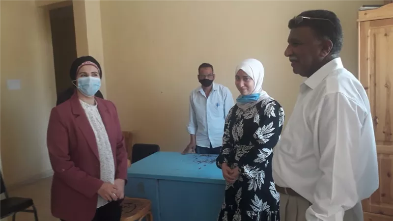 المغربي تتابع تطبيق الإجراءات الاحترازية في مكتب التأهيل بسفاجا