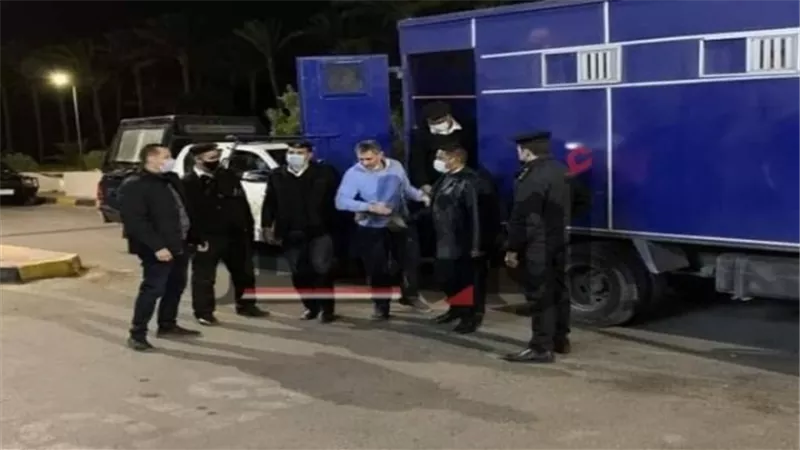 ننشر حيثيات حبس حفيد كامل أبو على .. المحكمة تبرئه من تهم تعاطي المخدرات