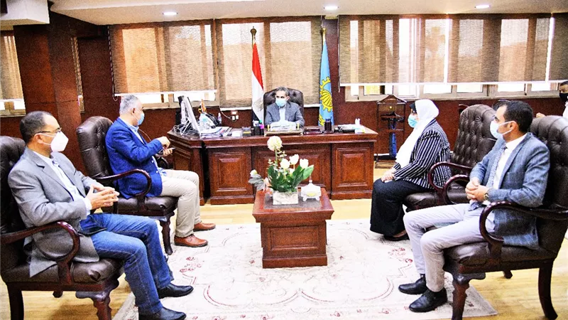 رحمى يستقبل مستشار وزارة التضامن الاجتماعي لمبادرة حياة كريمة -صور