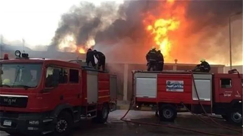 حريق هائل بـ 3 أحواش بقرية حجازة .. فى قنا