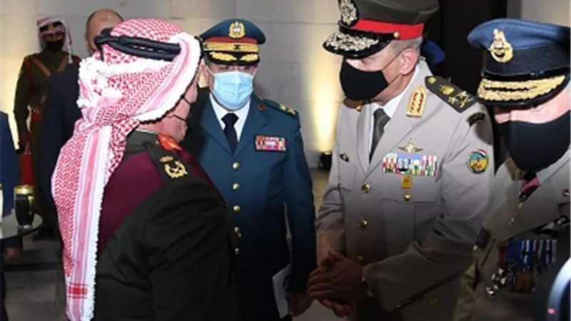 وزير الدفاع يعود إلى أرض الوطن عقب حضوره مراسم الإحتفال بالذكرى المئوية الأولى لتأسيس الدولة الأردنية
