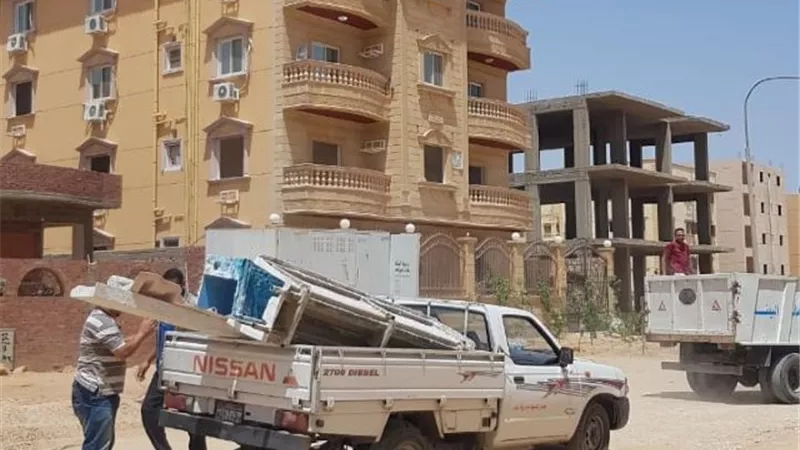 مندور: جهاز بدر يشن حملة على المخالفات ويحرر 15 محضر بالتعاون مع الشرطة.. بالصور
