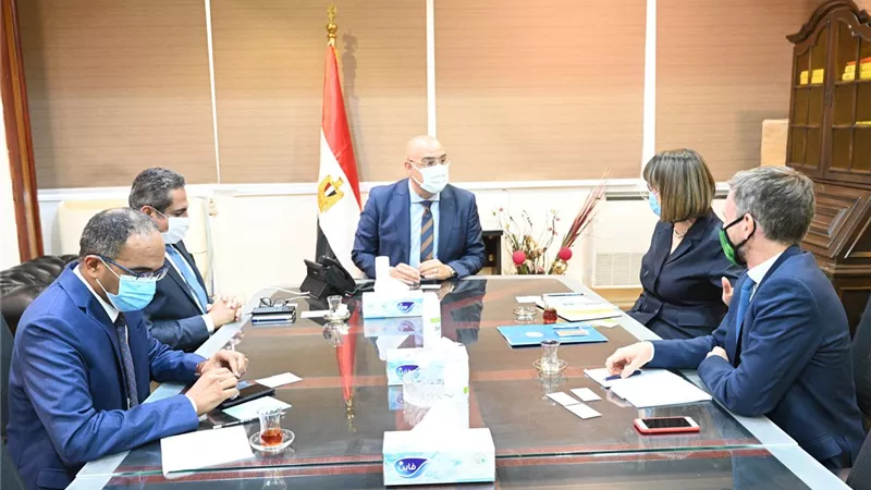 وزير الإسكان : الدولة المصرية تشهد نهضة عمرانية وتنموية غير مسبوقة فى مختلف المجالات