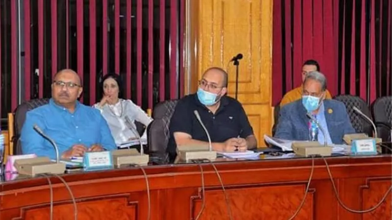 مشكلات التل الكبير في أجندة اللقاء الدوري لمحافظ ونواب الإسماعيلية ..صور