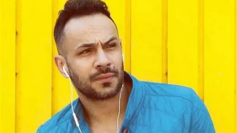محمد عطية يحذر الفنانات من رقم منتحل شخصيته