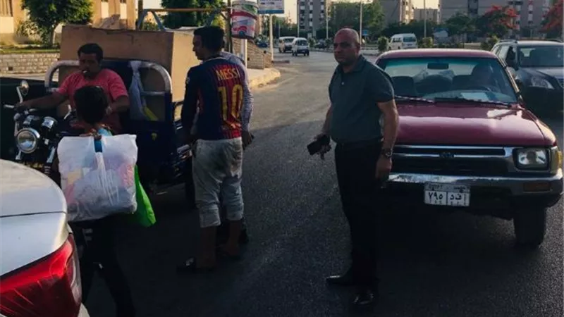 بشارة: جهاز الشروق يتحفظ على 17 مركبة مخالفة بالتعاون مع شرطة التعمير.. بالصور