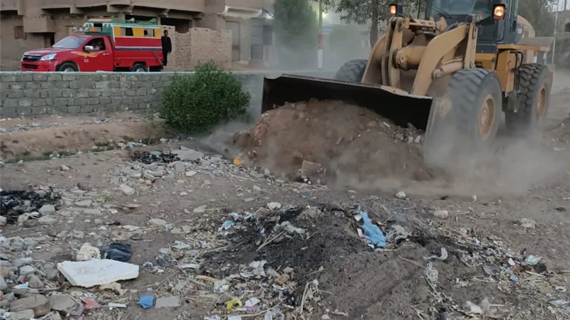 حملة نظافة مكبرة بقرية دنفيق .. فى قنا