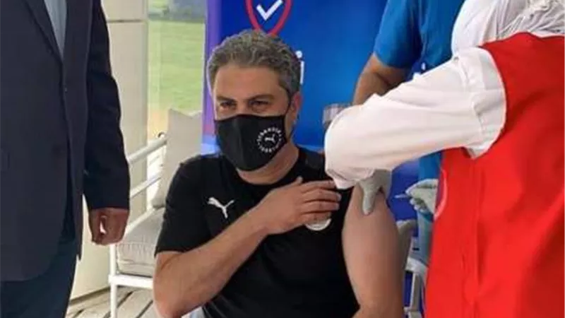 تطعيم الجهاز الفنى ولاعبي المنتخب الأوليمبي بلقاح كورونا في السويس..صور