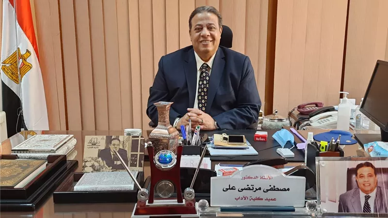 اداب عين شمس تحصل على المركز الثاني في مشروع محو الأمية