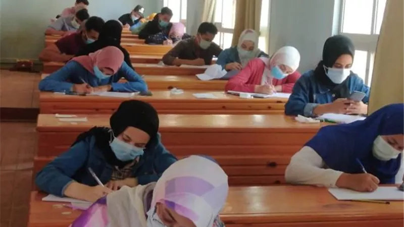 انتظام سير أعمال الامتحانات بجامعة مطروح فى أسبوعها الثانى.. بالصور