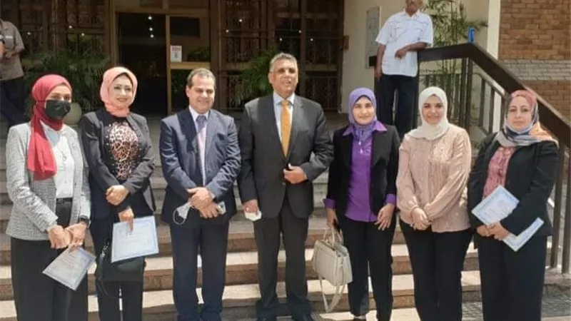 الزراعة والفاو يوزعان شهادات التدريب على أخصائي المتابعة والتقييم بقطاعات الوزارة
