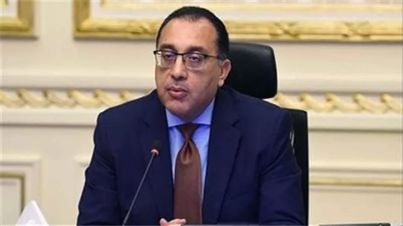 رئيس الوزراء يستعرض أعمال تطوير الشهر العقاري والتوثيق والخدمات المُميكنة المستحدثة