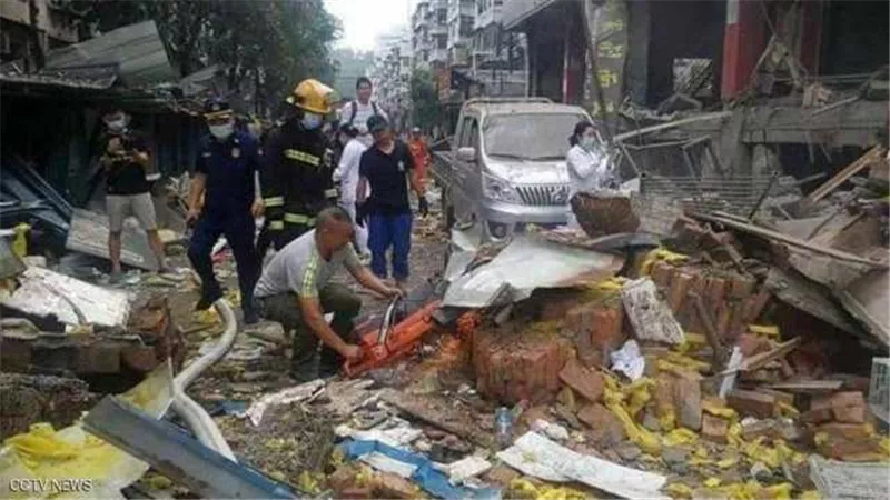 مصرع واصابة أكثر من 50 في انفجار غاز بمبنى بالصين