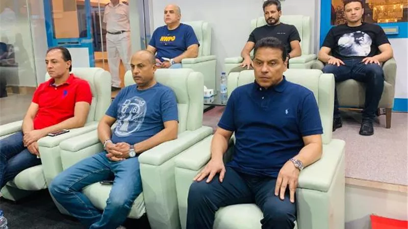 البدرى وجهاز المنتخب الاول حاضرون فى مباراة 