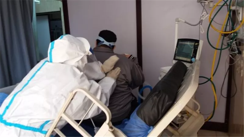 صحة أسيوط: تفعيل بروتوكول العلاج الطبيعى لحالات مرضى الكورونا.. بالصور