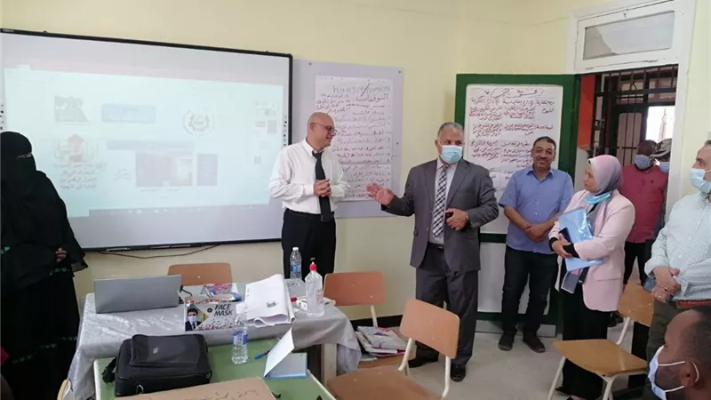 القبيصى يشهد تدريبات الإدارة الإلكترونية والتفكير الناقد بأسوان