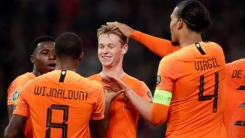 التشكيل الرسمى لطواحين الهولندية أمام أوكرانيا فى يورو2020