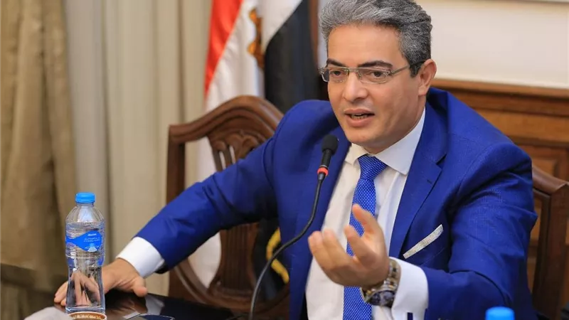 في كافة التخصصات.. الإعلاميين تتعاقد مع شركتين للخدمات الطبية