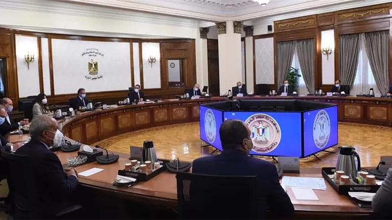 رئيس الوزراء يتابع إجراءات تنفيذ مشروع تطوير حديقة الفسطاط