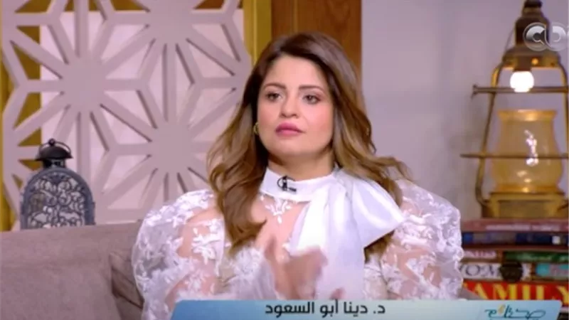 بالفيديو.. دينا أبو السعود تكشف أسباب التجاعيد والشيخوخة المبكرة لصغار السن