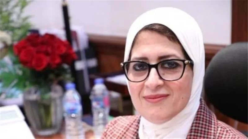 توقيع عقد توريد 17 ماكينة غسيل كلوى بوحدة حجازة قبلى بقنا
