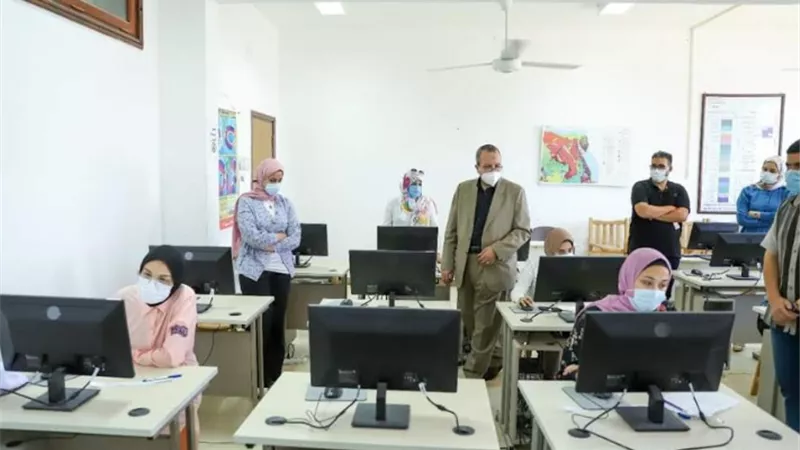 امتحانات طب الأسنان النهائية إلكترونية