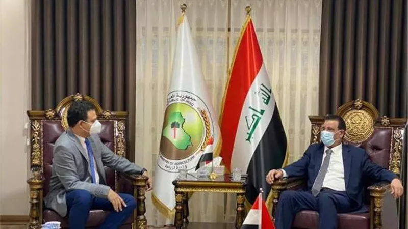 وزير الزراعة العراقي يبحث مع السفير المصري ببغداد التعاون في المجالات الزراعية
