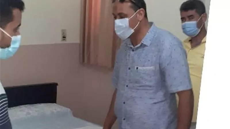 لجنة المرور على المنشآت السياحية بمطروح تؤكد الالتزام بالاجراءات الوقائية.. بالصور