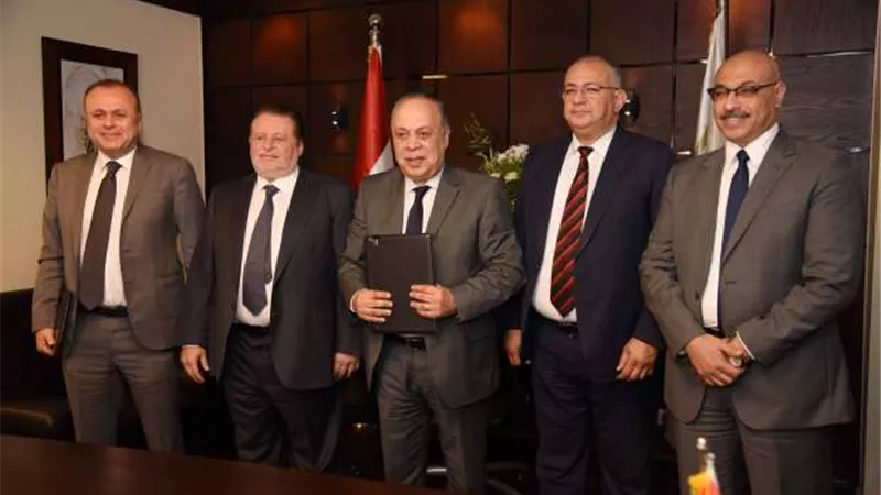 أول تعليق من اشرف زكى بعد توقيع بروتوكول تعاون بين المتحدة.. صور