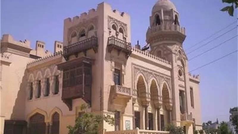 الأعلى للآثار: الاتصالات تتعاون مع السياحة والآثار لترميم قصر السلطان حسين