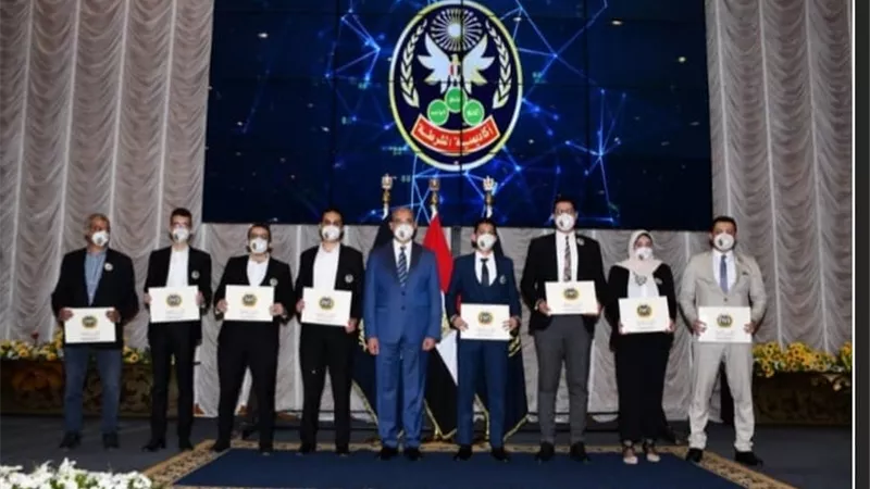 أكاديمية الشرطة تستقبل طلاب كليات الحقوق والقانون بالجامعات الخاصة ..صور