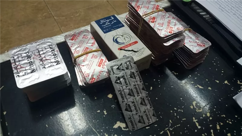 ضبط أدوية مخدرة مهربة وأدوية للتأمين الصحي ببلقاس