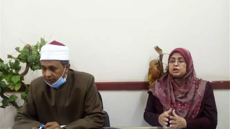 رئيس منطقة الأقصر الأزهرية يجتمع برؤساء لجان الشهادة الثانوية الأزهرية