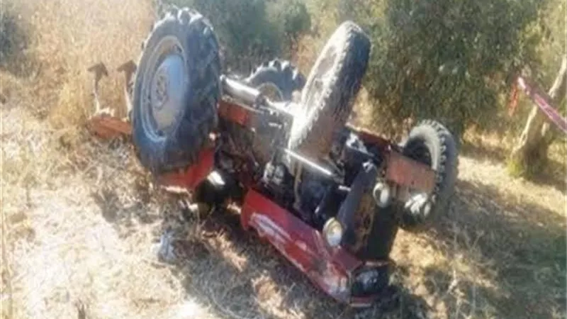 مصرع طالب واصابة شقيقه في انقلاب جرار زراعي بالدقهلية