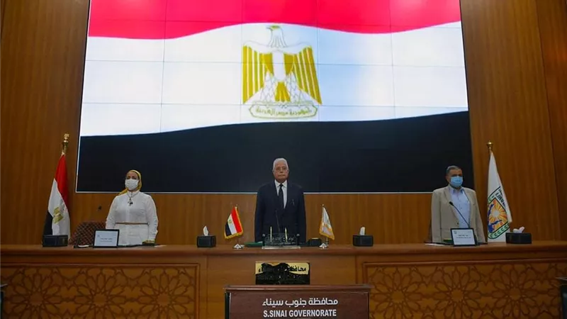 فودة يترأس اجتماع المتابعة الدوري بديوان عام المحافظة بطور سيناء