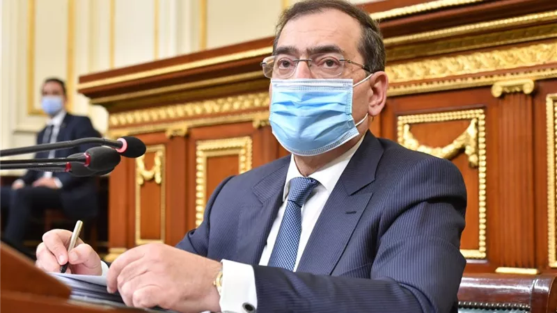 وزير البترول أمام البرلمان: لا تعيينات في القطاع إلا من خلال الشركات