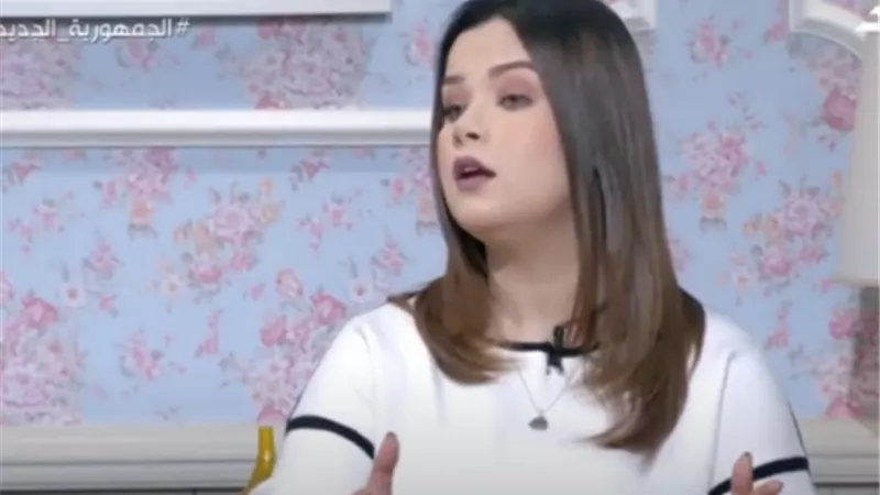 بالفيديو.. خبيرة تغذية تكشف طرق إنقاص الوزن خلال الجلوس في المنزل