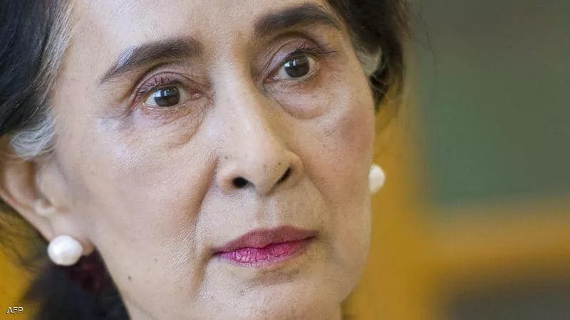 زعيمة ميانمار الحاصلة على 