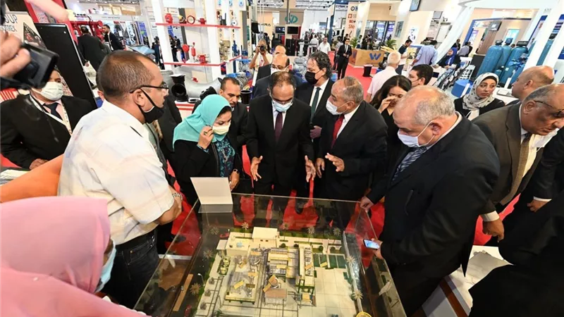 نائب وزير الإسكان يفتتح المعرض الدولي لتكنولوجيا المياه ومعالجة الصرف.. صور