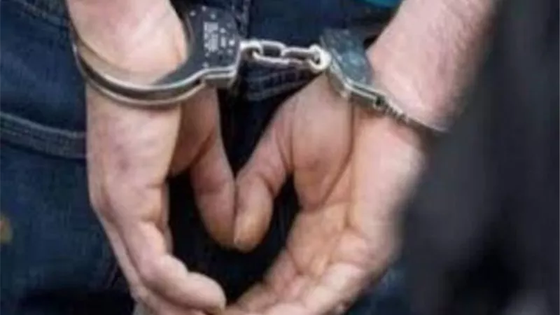 ضبط موظف بإحدى الوحدات المحلية بسوهاج بتهمة اختلاس أموال من جهة عمله